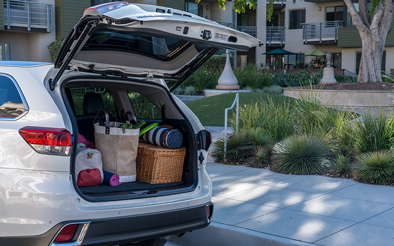 How to Discover the Roomy Cargo Compartment of the Toyota 4Runner?