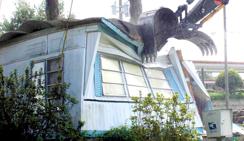 Top Considerations Before Hiring a Mobile Home Demolition Service