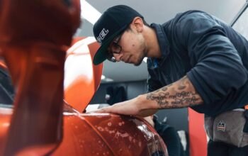 Simple, quick, and risk-free solutions: smart ways to choose site-side auto glass services