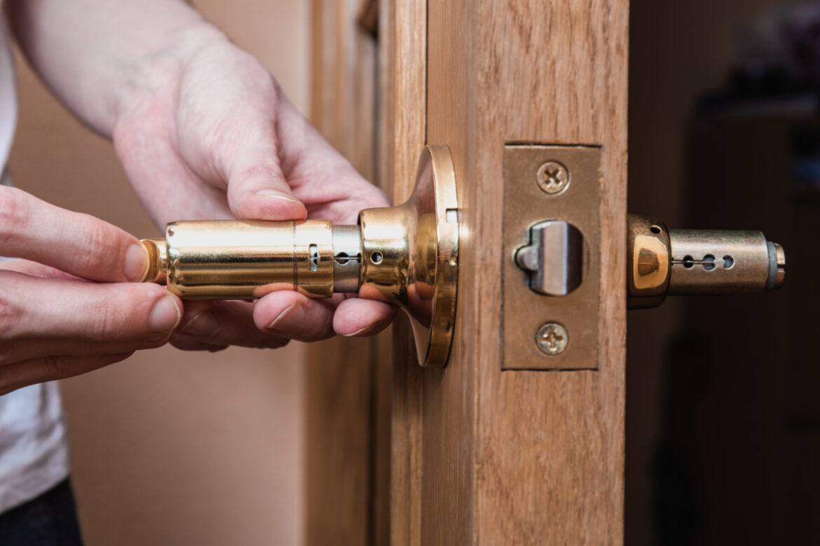 Residential locksmith services: making it safer to get in by replacing locks with ones that last longer
