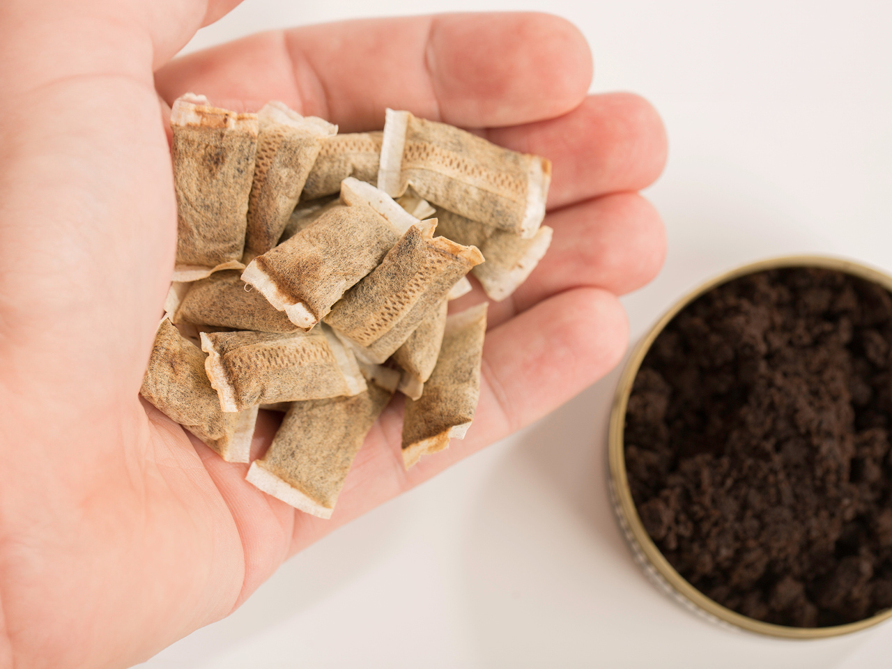 Can You Take Nicotine Pouches on a Plane?