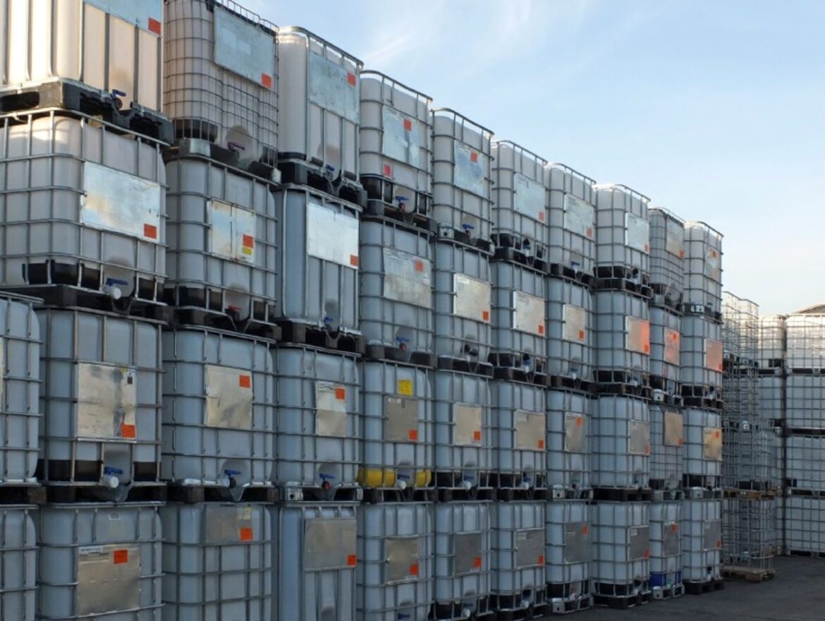 Maximizing Shipping Efficiency Through Standardized Intermediate Bulk Containers and Solutions