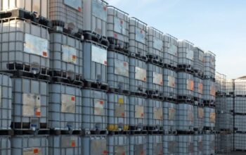 Maximizing Shipping Efficiency Through Standardized Intermediate Bulk Containers and Solutions
